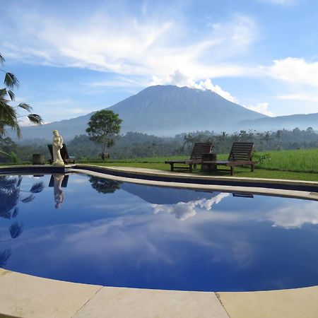 Great Mountain Views Villa Resort Selat Buitenkant foto