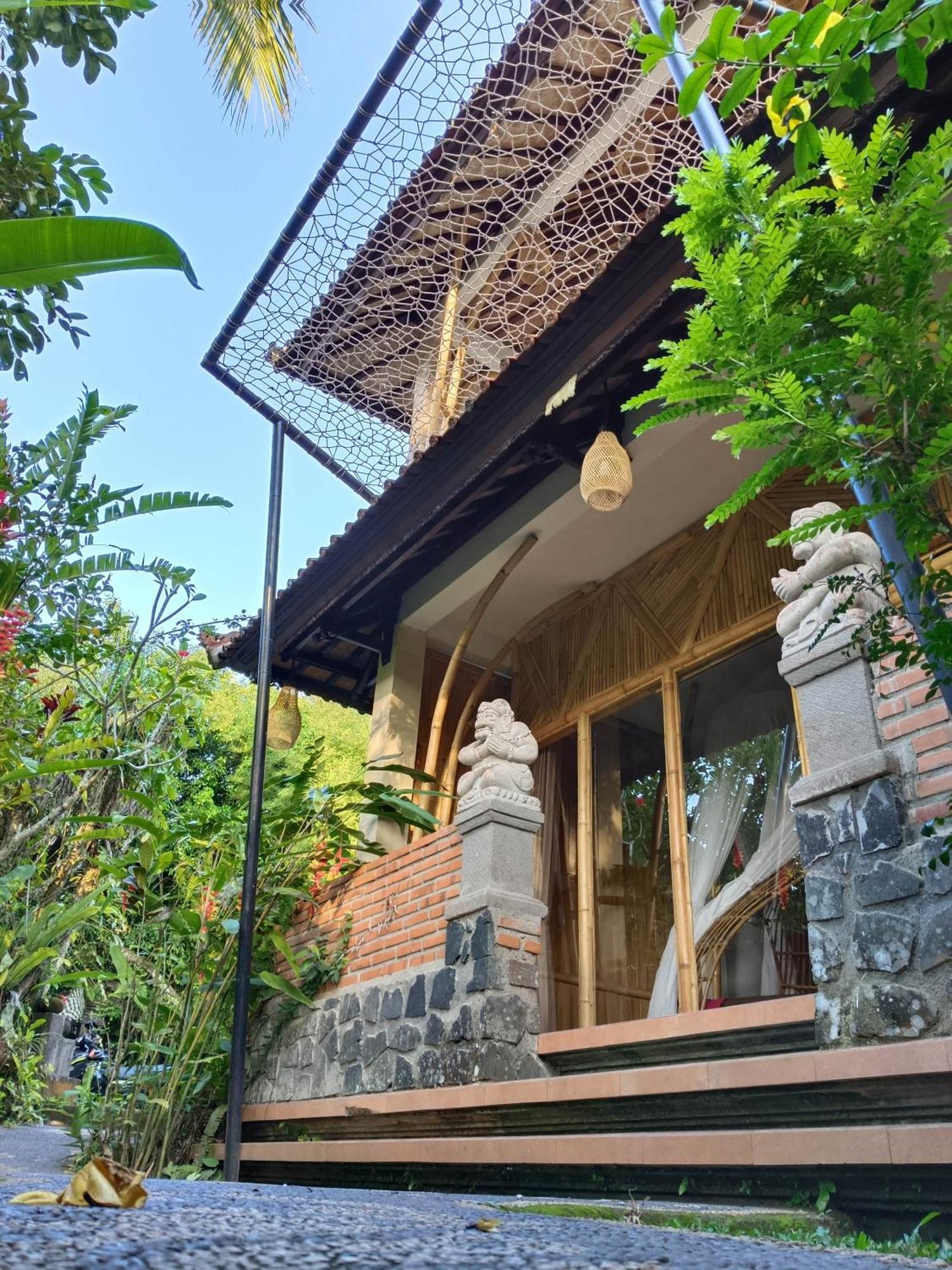 Great Mountain Views Villa Resort Selat Buitenkant foto
